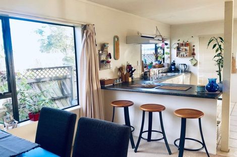 Photo of property in 1c Blackett Crescent, Meadowbank, Auckland, 1072