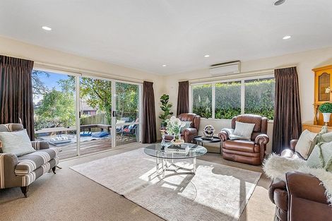 Photo of property in 41 Headcorn Place, Botany Downs, Auckland, 2010