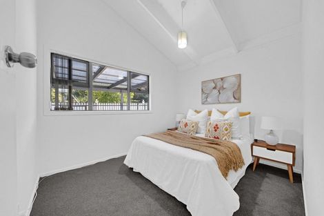 Photo of property in 296a Triangle Road, Massey, Auckland, 0614