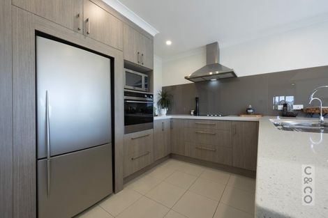 Photo of property in 43 Pitoitoi Drive, Riverhead, 0820