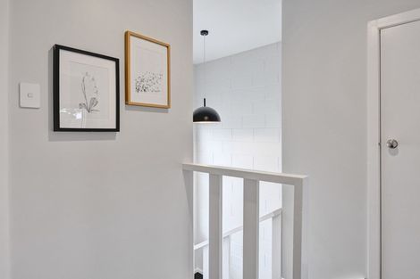 Photo of property in 38c Breakwater Road, Moturoa, New Plymouth, 4310