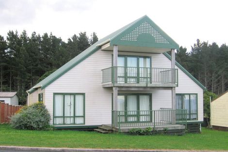 Photo of property in 142 Bambury Place, Onemana, Whangamata, 3691