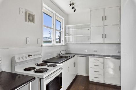 Photo of property in 120 Queen Street West, Levin, 5510