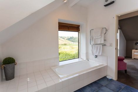 Photo of property in 24 Lucknow Place, Cashmere, Christchurch, 8022