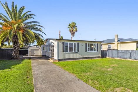 Photo of property in 120 Queen Street West, Levin, 5510