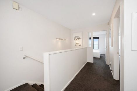 Photo of property in 4/148 Evans Bay Parade, Roseneath, Wellington, 6021