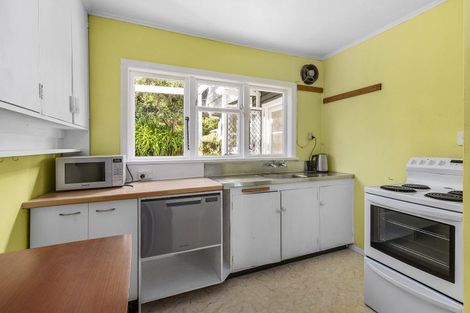 Photo of property in 2 Hudson Street, Island Bay, Wellington, 6023