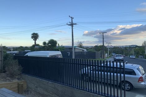 Photo of property in 14 City View Terrace, Birkenhead, Auckland, 0626