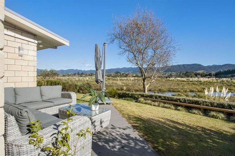 Photo of property in 21 Riverside Place, Katikati, 3129