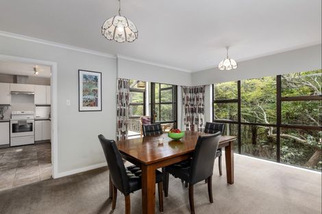 Photo of property in 2 Te Kawau Pass, Greenhithe, Auckland, 0632