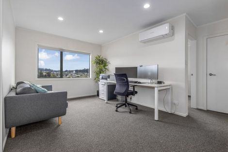 Photo of property in 42f James Cook Drive, Whitby, Porirua, 5024