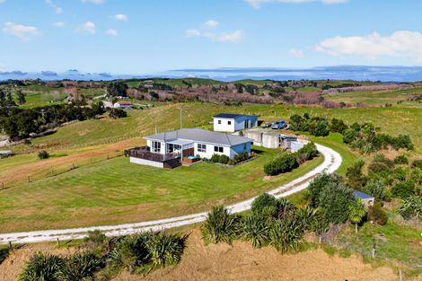 Photo of property in 143 Rangiora Road, Kaiwaka, 0573
