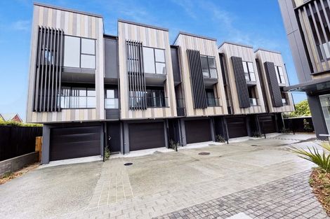 Photo of property in 19/54 Taharoto Road, Takapuna, Auckland, 0622