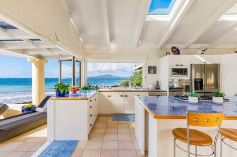 Photo of property in 9a Holiday Road, Milford, Auckland, 0620