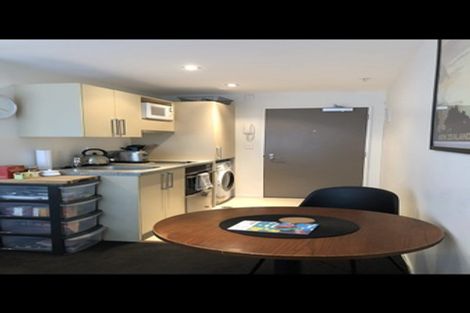 Photo of property in Dual Apartments, 108/142 Vivian Street, Te Aro, Wellington, 6011