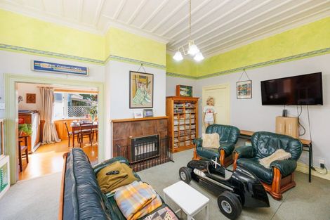 Photo of property in 357 Featherston Street, Palmerston North, 4414