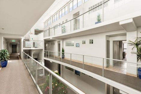 Photo of property in 281 Maunganui Road, Mount Maunganui, 3116