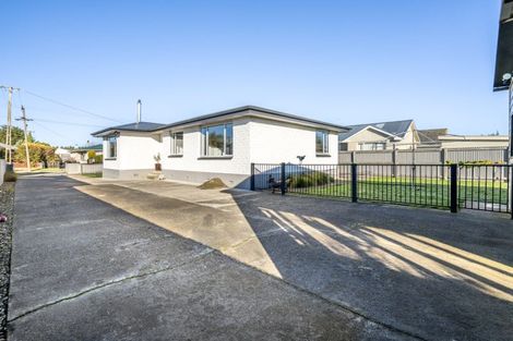 Photo of property in 220 Mcquarrie Street, Kingswell, Invercargill, 9812