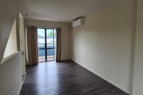 Photo of property in Lakeview Terrace, 20/14 Ambrico Place, New Lynn, Auckland, 0600