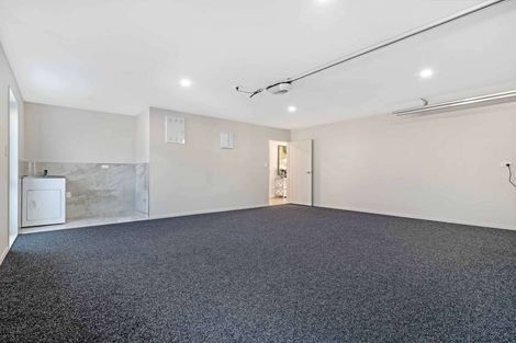 Photo of property in 8 Pakaraka Drive, Papakura, 2110