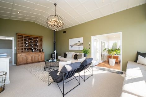 Photo of property in 55 Puflett Road, Havelock North, 4130