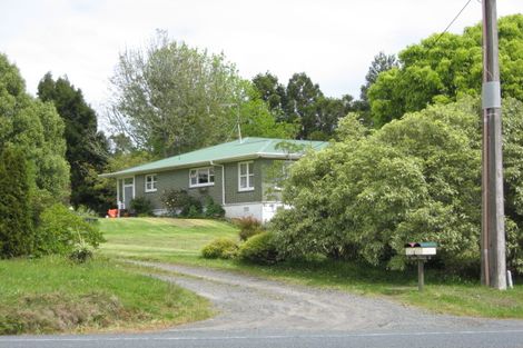Photo of property in 631 State Highway 16, Kumeu, 0891