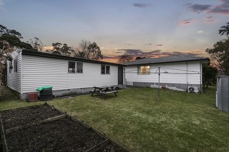 Photo of property in 110 Parrs Cross Road, Sunnyvale, Auckland, 0612