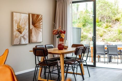 Photo of property in 5 Koreke Close, Kenepuru, Porirua, 5022