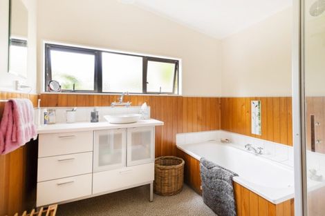 Photo of property in 36 Ngakoroa Road, Ormond, Gisborne, 4071