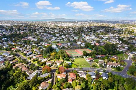 Photo of property in 106 Spinella Drive, Bayview, Auckland, 0629