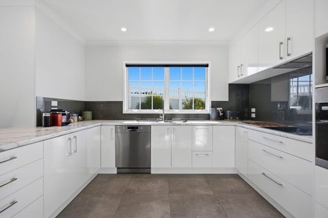 Photo of property in 9 Parau Drive, Bethlehem, Tauranga, 3110