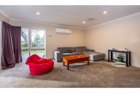 Photo of property in 201 Memorial Avenue, Burnside, Christchurch, 8053