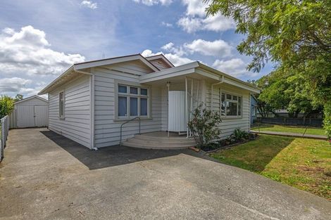 Photo of property in 77 Shamrock Street, Takaro, Palmerston North, 4412