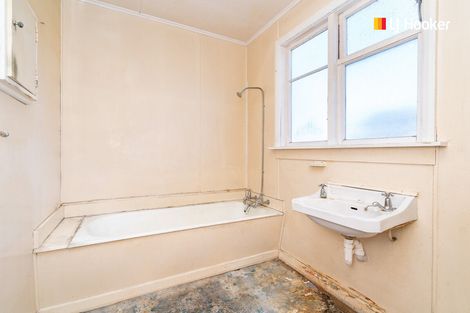 Photo of property in 2 Council Street, Saint Kilda, Dunedin, 9012