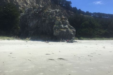 Photo of property in 40 Driver Street, Long Beach, Port Chalmers, 9081