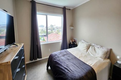 Photo of property in 7 Penrith Street, Westown, New Plymouth, 4310