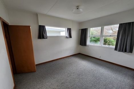 Photo of property in 2 Blenheim Place, Vogeltown, New Plymouth, 4310