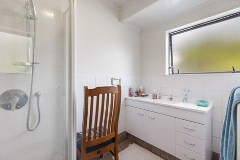 Photo of property in 2b Roys Road, Weymouth, Auckland, 2103