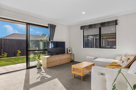 Photo of property in 5 Limbrick Crescent, Wigram, Christchurch, 8042