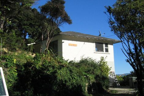 Photo of property in 22 Kowhai Street, Eastbourne, Lower Hutt, 5013