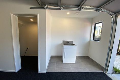 Photo of property in 10 Papa Takaro Lane, Flat Bush, Auckland, 2019