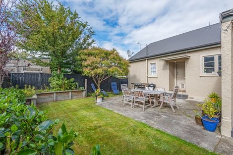 Photo of property in 8 Graham Place, West End, Palmerston North, 4410