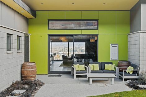 Photo of property in 36 Shields Street, Clyde, 9330