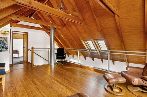 Photo of property in 7 Harmans Road, Lyttelton, 8082