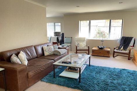 Photo of property in 20 Lilybank Crescent, East Tamaki, Auckland, 2013