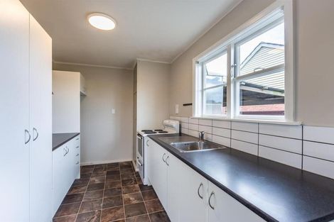 Photo of property in 17 Dunarnan Street, Avonside, Christchurch, 8061