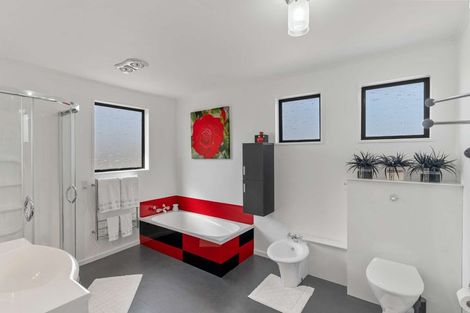 Photo of property in 8 Paprika Place, Bishopdale, Christchurch, 8053