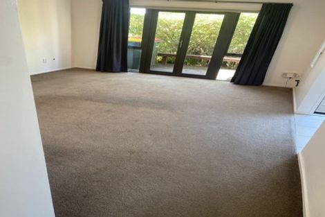 Photo of property in 54 Provence Esplanade, Te Atatu Peninsula, Auckland, 0610