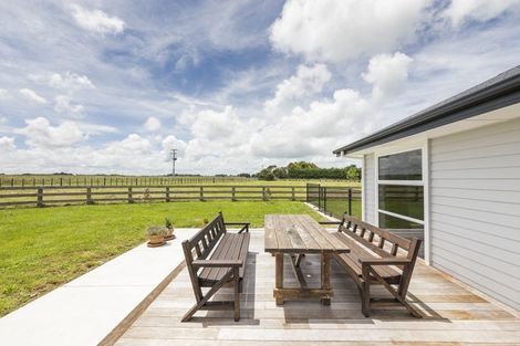 Photo of property in 275 Ngaio Road, Halcombe, Palmerston North, 4479