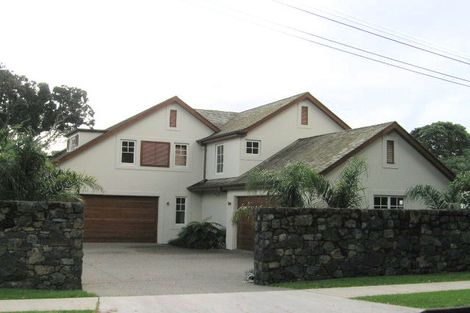 Photo of property in 10 Musick Point Road, Bucklands Beach, Auckland, 2012